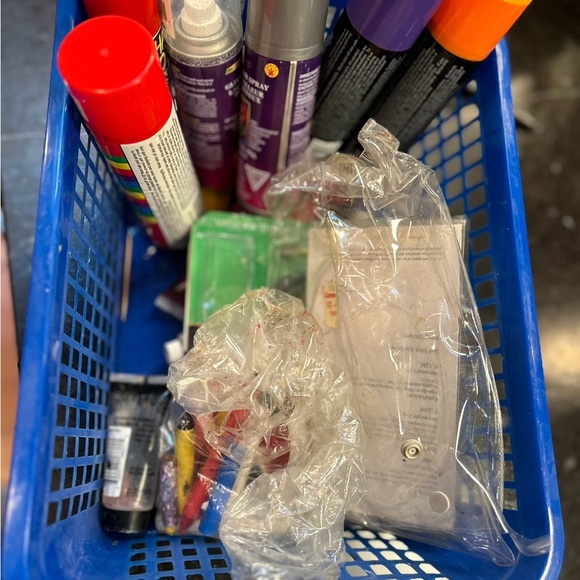 Lot of Halloween Hair Color, Eyelashes, Make up/ Face Paint - Picture 3 of 4